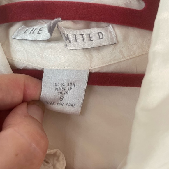 Vintage 90’s The Limited 100% Silk Button Down Short Sleeve Top - Picture 6 of 10